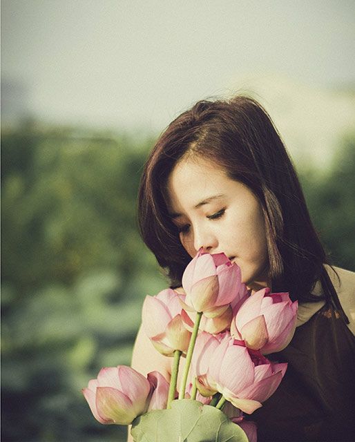 What makes lotus silk the rarest fiber in the world?