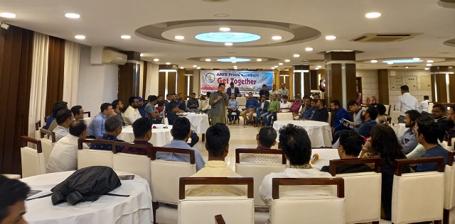 Merchandisers meet to build strong network