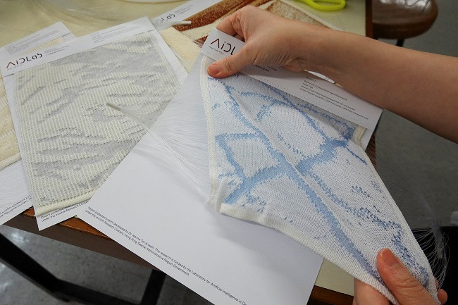 Colour-changing fabric to reduce clothing waste
