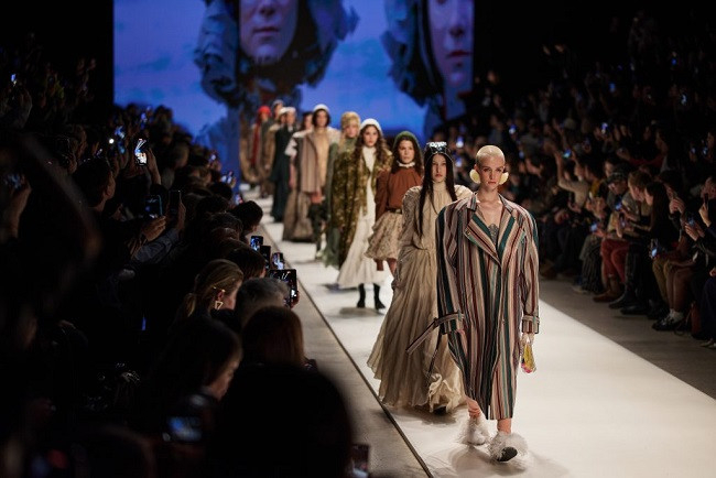 Moscow Fashion Week: From Siberian sounds to global trends