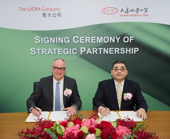 Dairen Chemical Corporation joins the LYCRA Company and Qore®  to develop the renewable LYCRA® fiber