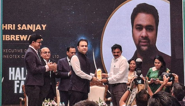 Fineotex’s Sanjay Tibrewala honored with Industry Leader Award 2025