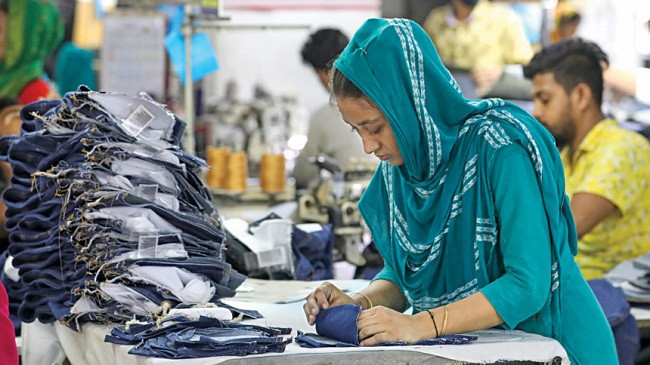 Exports reach $26.8bn in Jul-Feb